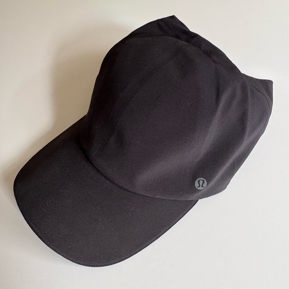LULULEMON | FAST AND FREE PONYTAIL HAT | BLACK | ONE SIZE